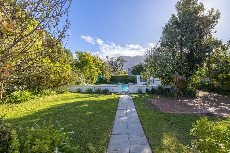 4 Bedroom Property for Sale in Claremont Western Cape
